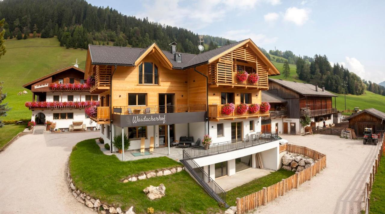 Waidacherhof Apartments Braies  Dış mekan fotoğraf
