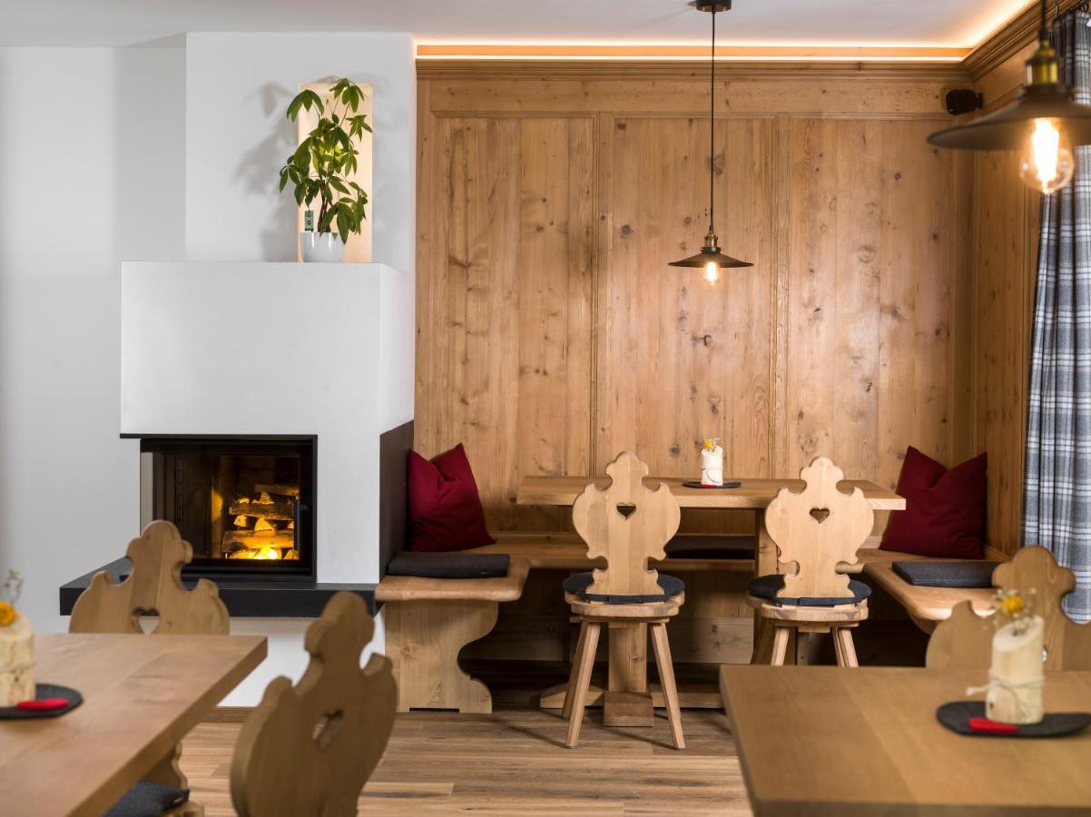 Waidacherhof Apartments Braies  Dış mekan fotoğraf